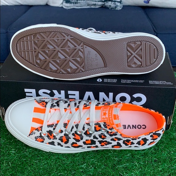 Converse CTAS OX egret great/total orange/black MN - Picture 4 of 16